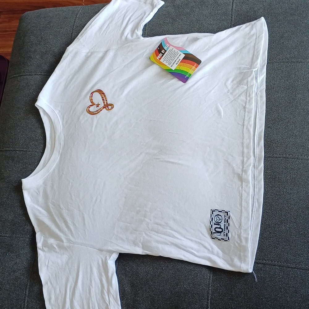 Women shirt 👕 New with tag